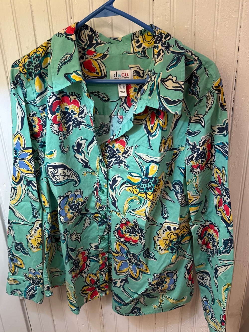 Women's Mint Floral Button-Up Blouse